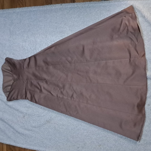 Formal dress - Picture 2 of 5